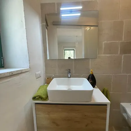 Lamia Millanta Ostuni