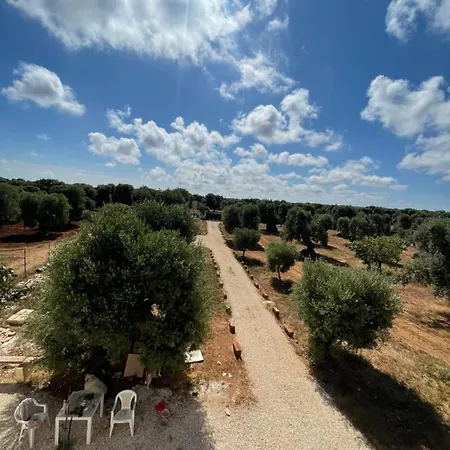 Lamia Millanta Villa *